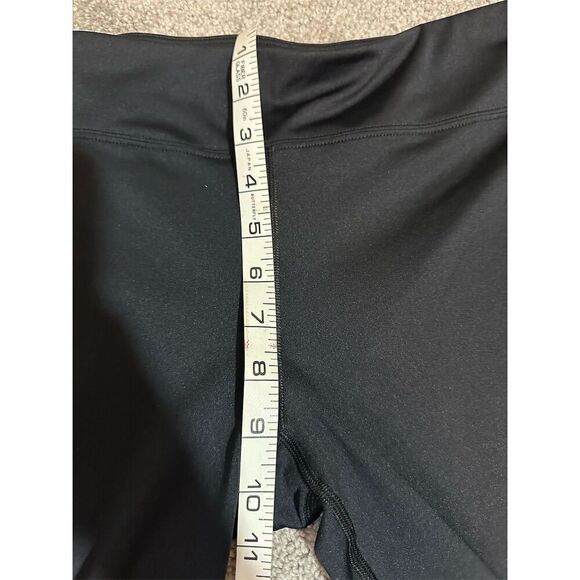 ☘️☘️☘️Under Armour Girls' XL Black Capri Leggings Activewear Sports☘️☘️☘️ - Picture 10 of 10